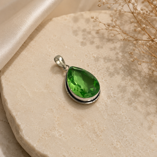 Green Peridot Crystal Teardrop Pendant Statement Jewelry Gift PEN40-SLV-LPD01