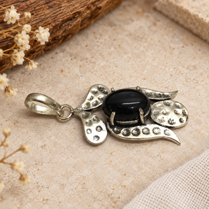 Black Onyx Silver Leaf Pendant Boho Nature Inspired Jewelry PEN409-SLV-NBO01