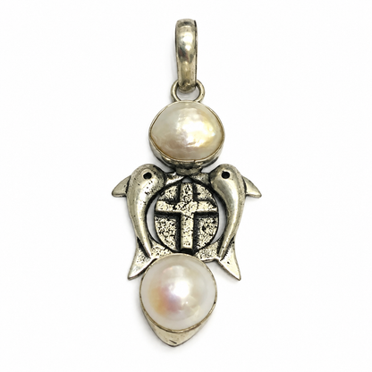 Pearl Sea Turtle Pendant, Ocean Inspired Silver Jewelry PEN412-SLV-NPRL02