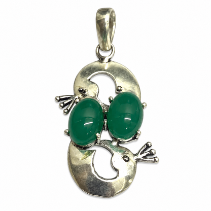 Green Onyx Stone Frog Pendant, Silver Tone Boho Jewelry PEN421-SLV-NGO02