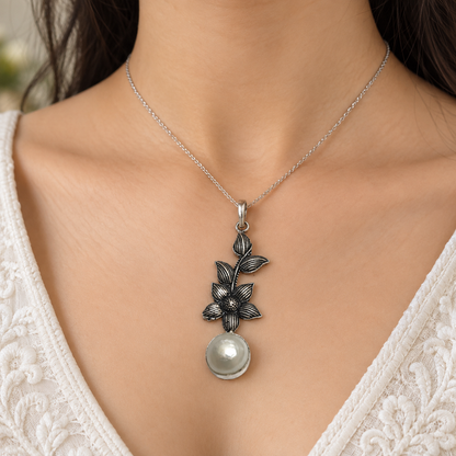 Pearl Flower Pendant, Silver Tone Floral Boho Jewelry PEN422-SLV-NPRL01