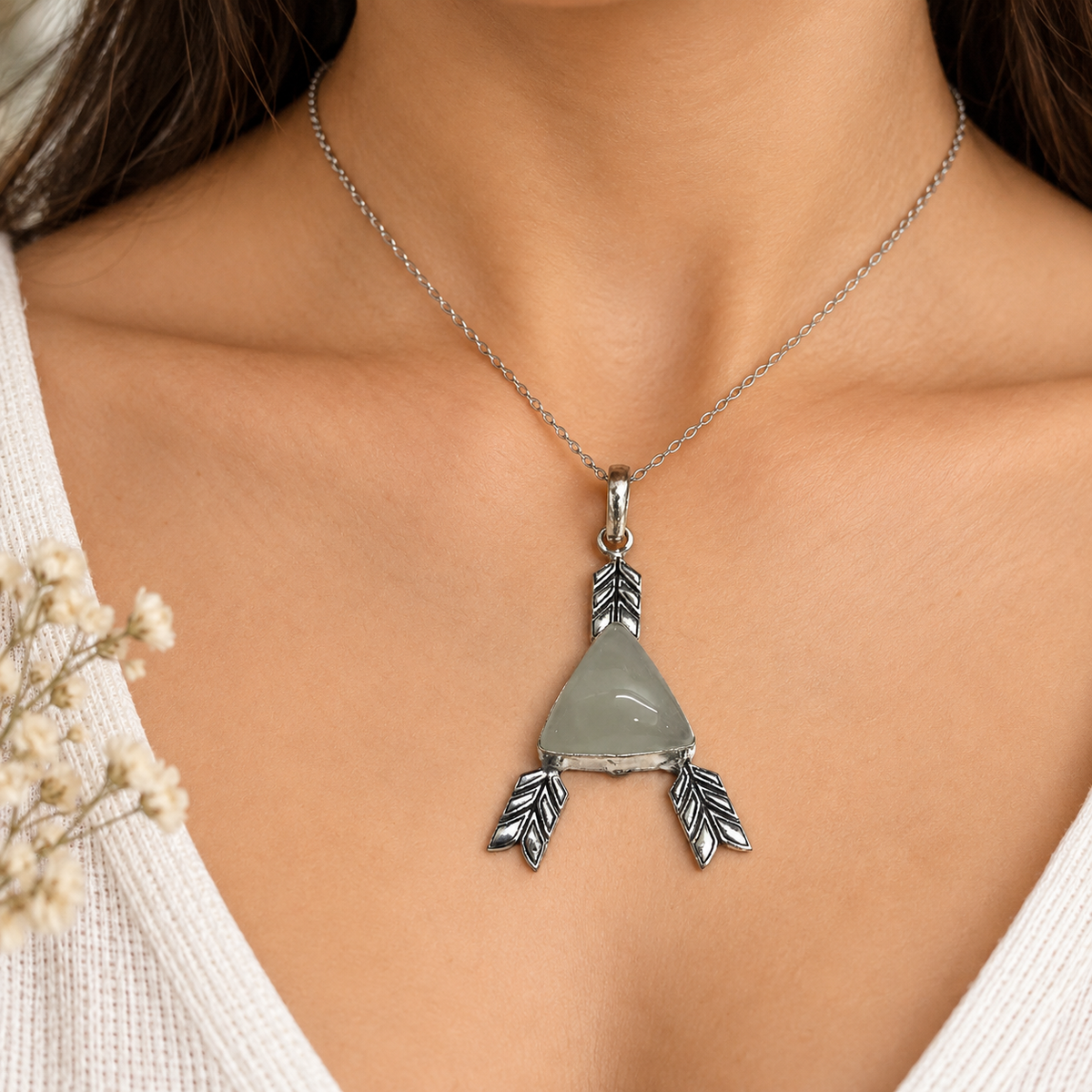 Rose Quartz Arrow Pendant, Silver Tone Boho Jewelry PEN430-SLV-NRQ01