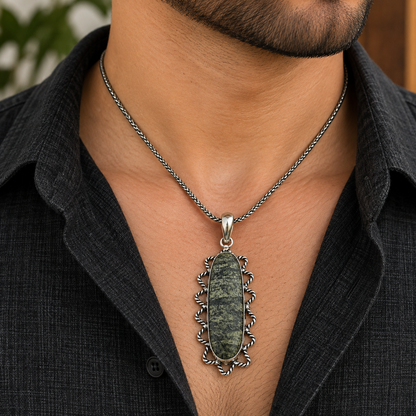 Serpentine Stone Pendant Boho Vintage Silver Tone Jewelry PEN460-SLV-NSRP01