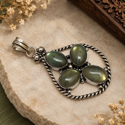 Labradorite Pendant, Green Flash Statement Gemstone PEN487-SLV-NLBD04