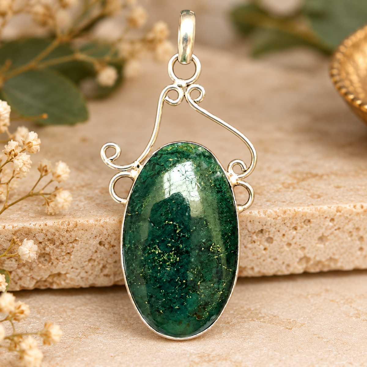 Moss Agate Pendant Green Gemstone Silver Tone Jewelry PEN488-SLV-NAMG01