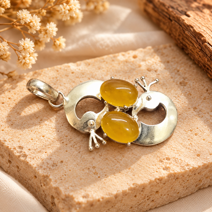 Yellow Onyx Pendant, Honey Chalcedony Boho Gemstone Jewelry PEN496-SLV-NYO02