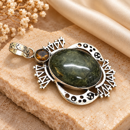 Moss Agate Pendant, Green Natural Gemstone Boho Statement PEN500-SLV-LQUA-NMAG02