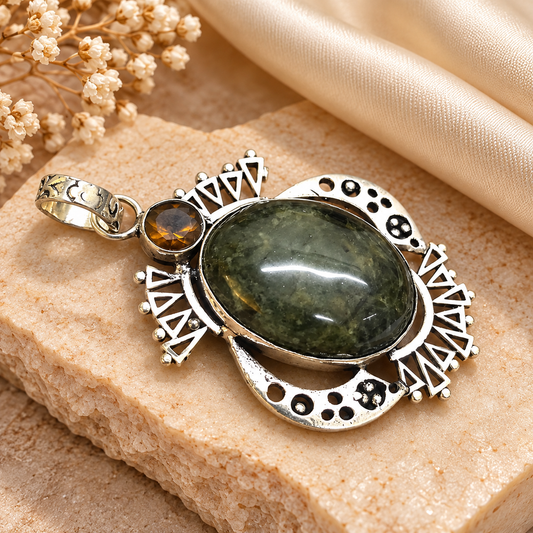 Moss Agate Pendant, Green Natural Gemstone Boho Statement PEN500-SLV-LQUA-NMAG02