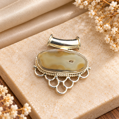 Natural Geode Agate Pendant Boho Artisan Statement Jewelry PEN560-SLV-NGDAG01