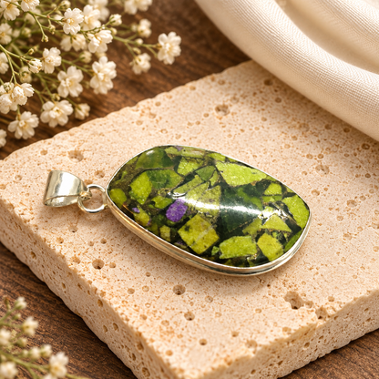 Green Turquoise Pendant, Oval Gemstone Silver Tone Jewelry PEN596-SLV-LGTQS01
