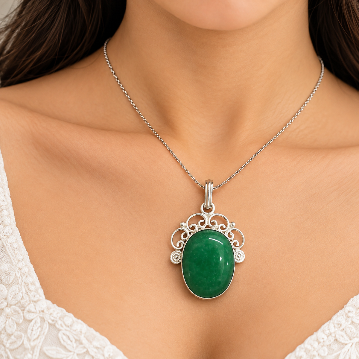 Green Onyx Pendant, Oval Gemstone Antique Silver Jewelry PEN600-SLV-NGO01