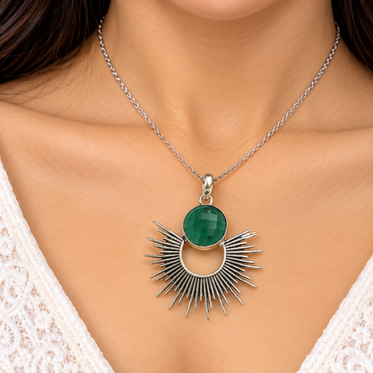 Green Quartz Sunburst Pendant, Boho Vintage Statement Charm PEN638-SLV-LQUA01
