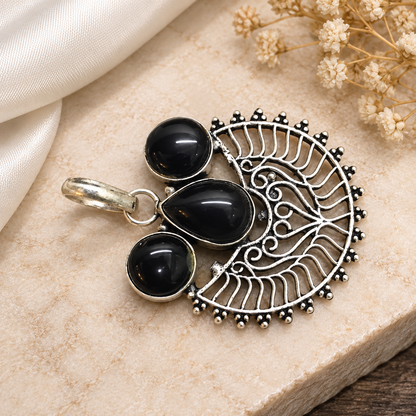 Black Onyx Silver Pendant for Women Ethnic Jewelry PEN654-SLV-NBO03