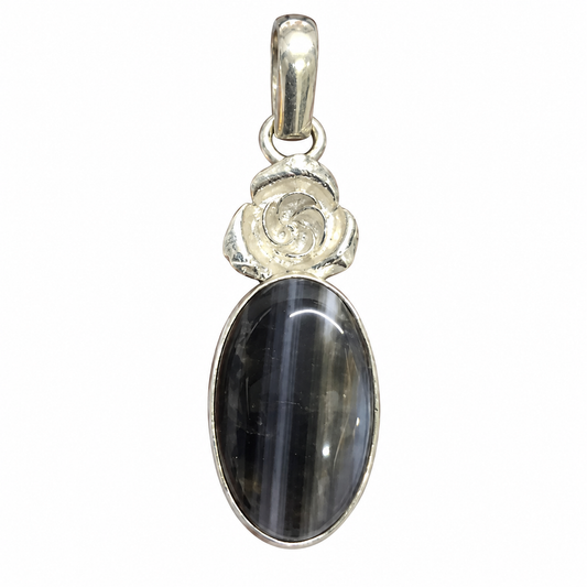 Black Agate Pendant with Silver Rose Design for Women PEN667-SLV-NAG01