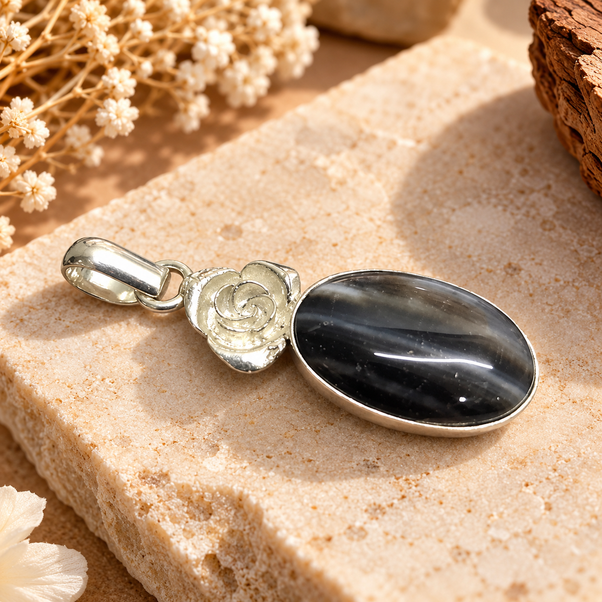 Black Agate Pendant with Silver Rose Design for Women PEN667-SLV-NAG01