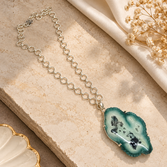 Green Agate Pendant Necklace, Silver Link Chain Jewelry PEN681-SLV-NSAG01