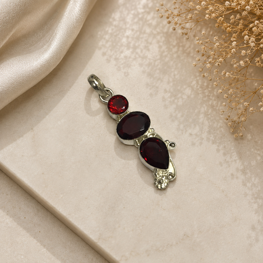 Red Garnet Pendant, Vintage Three Stone Boho Gemstone Jewelry PEN708-SLV-LGR03