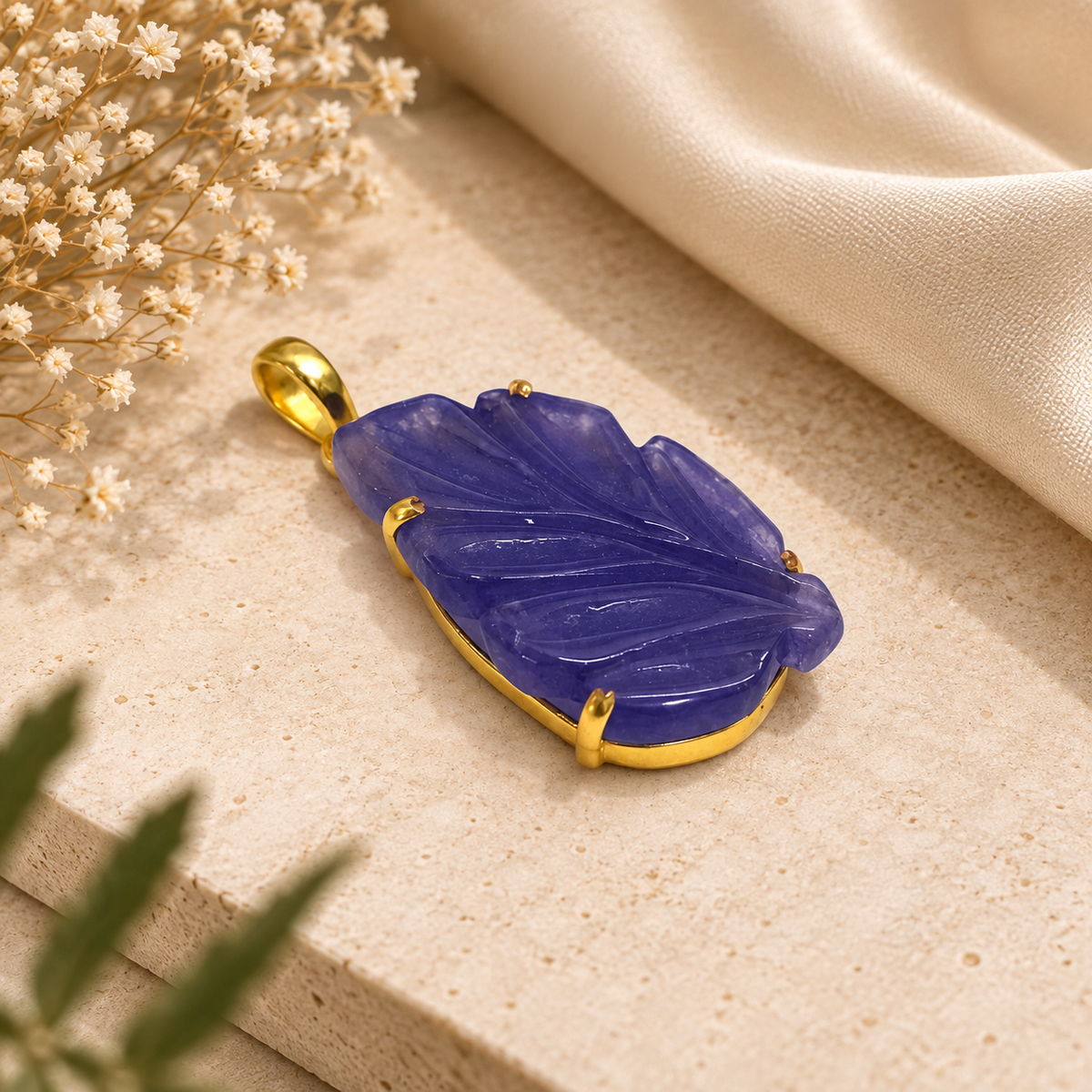 Purple Carved Stone Pendant, Gold Tone Leaf Boho Jewelry PEN718-GLD-LCRQ01