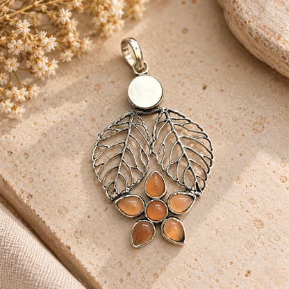 Mother of Pearl Leaf Pendant with Amber Quartz Floral Design PEN753-SLV-NMOP-LQUA07