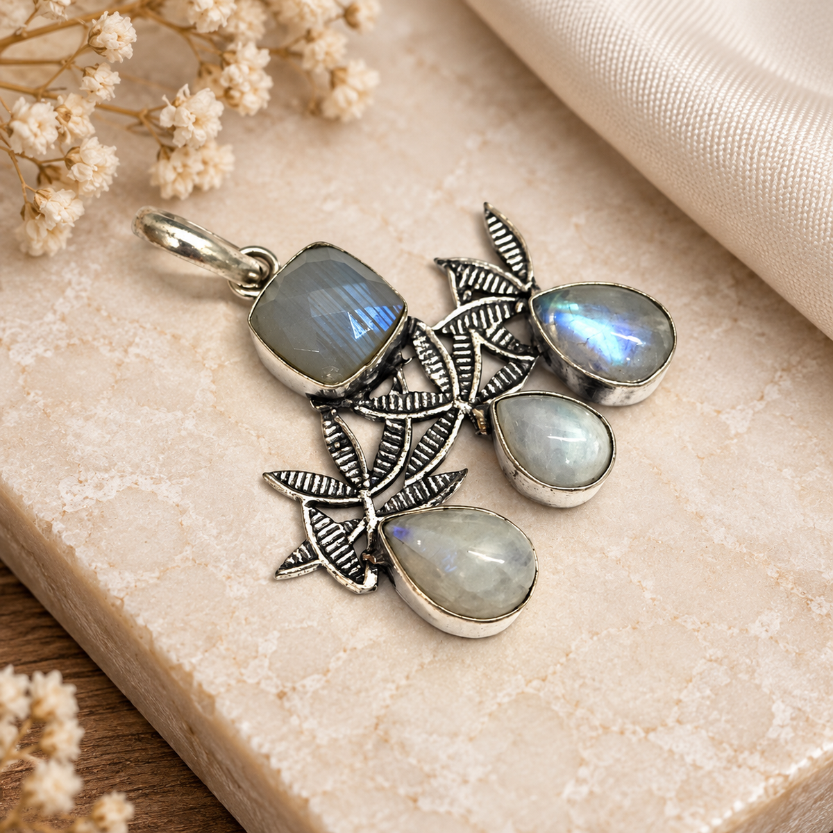 Moonstone Leaf Pendant with Blue Flash Boho Vintage Style PEN758-SLV-NMS04