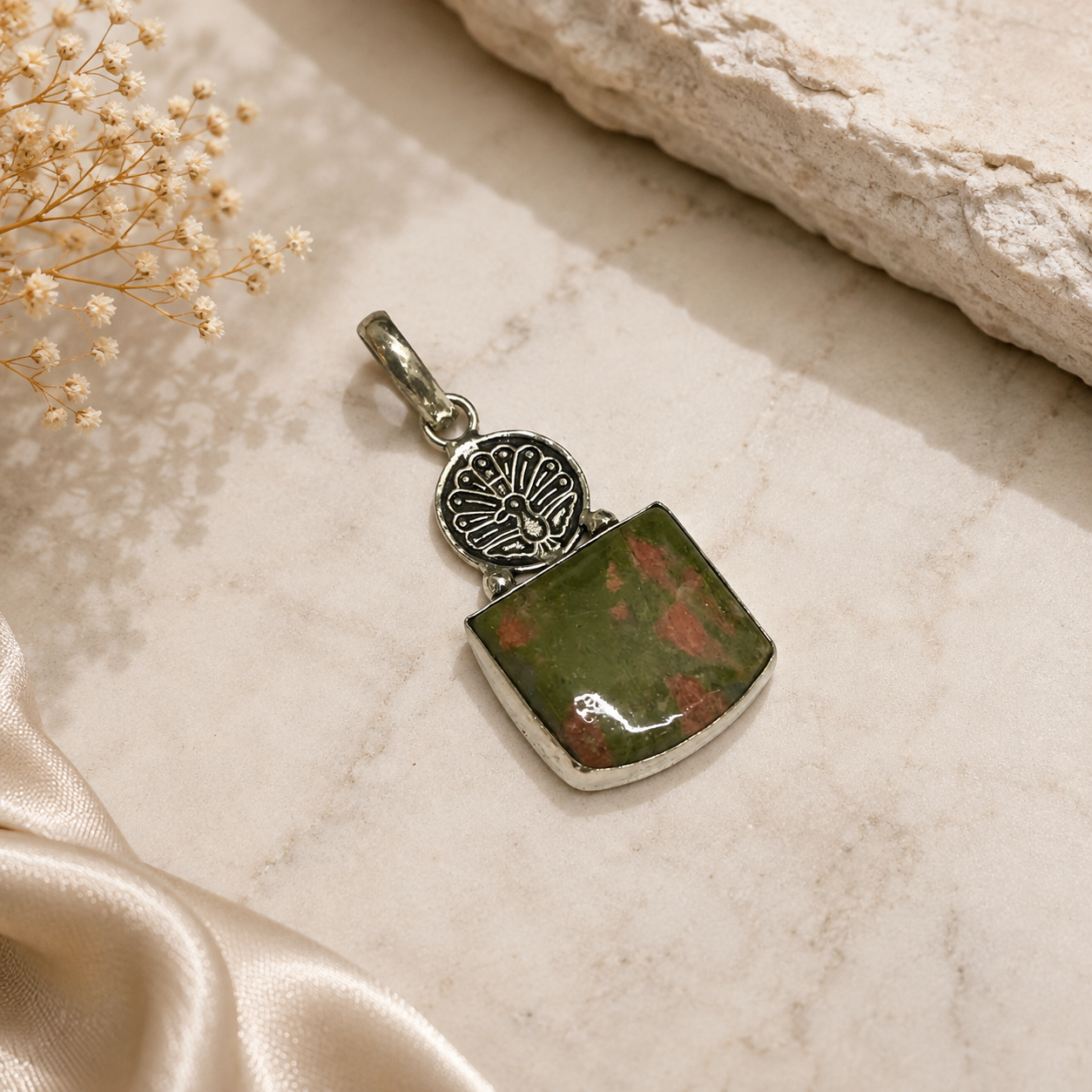 Natural Unakite Pendant, Silver Tone Boho Statement Gemstone Jewelry PEN81-SLV-NRUN01