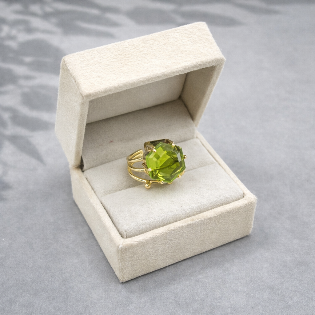 Crown Hexagon Statement Ring RIN01-GLD