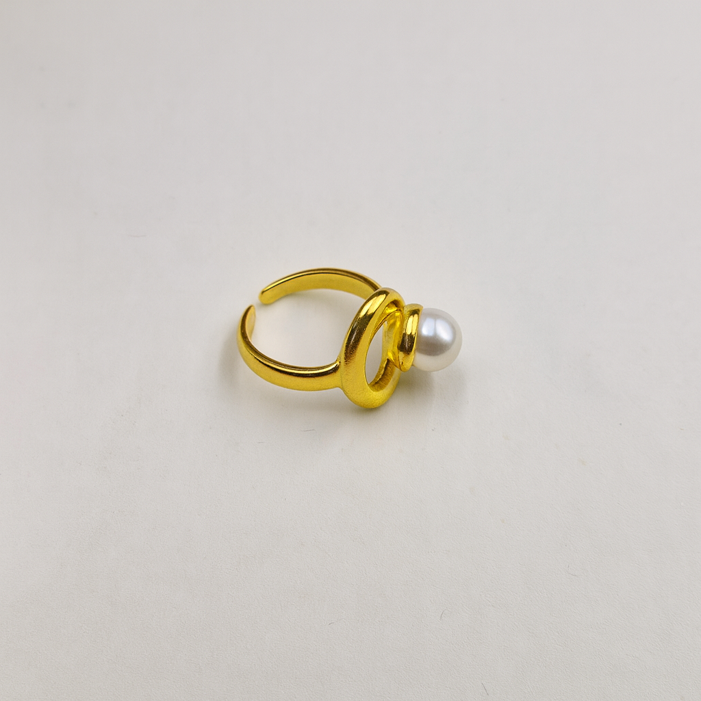 Trendy Pearl Ring Gold Plated RIN06-GLD