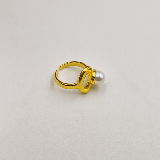 Trendy Pearl Ring Gold Plated RIN06-GLD
