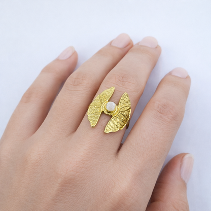 Gold Leaf Design Statement Ring Open Style Nature Inspired Jewelry