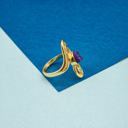 Gold Abstract Loop Design Ring Elegant Open Frame Statement Ring