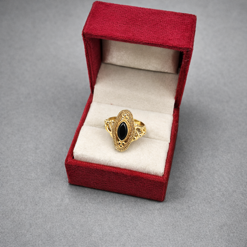 Gold Vintage Oval Design Ring Intricate Filigree Statement Ring