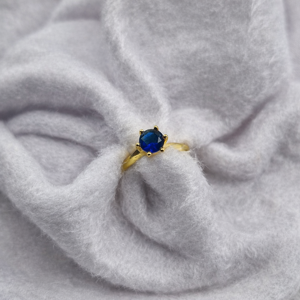 Gold Minimal Open Band Ring Classic Solitaire Style Elegant Adjustable Ring