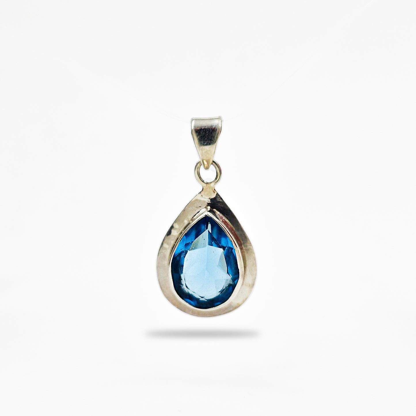 925 Sterling Silver London Blue Topaz Teardrop Pendant Necklace SPEN-385