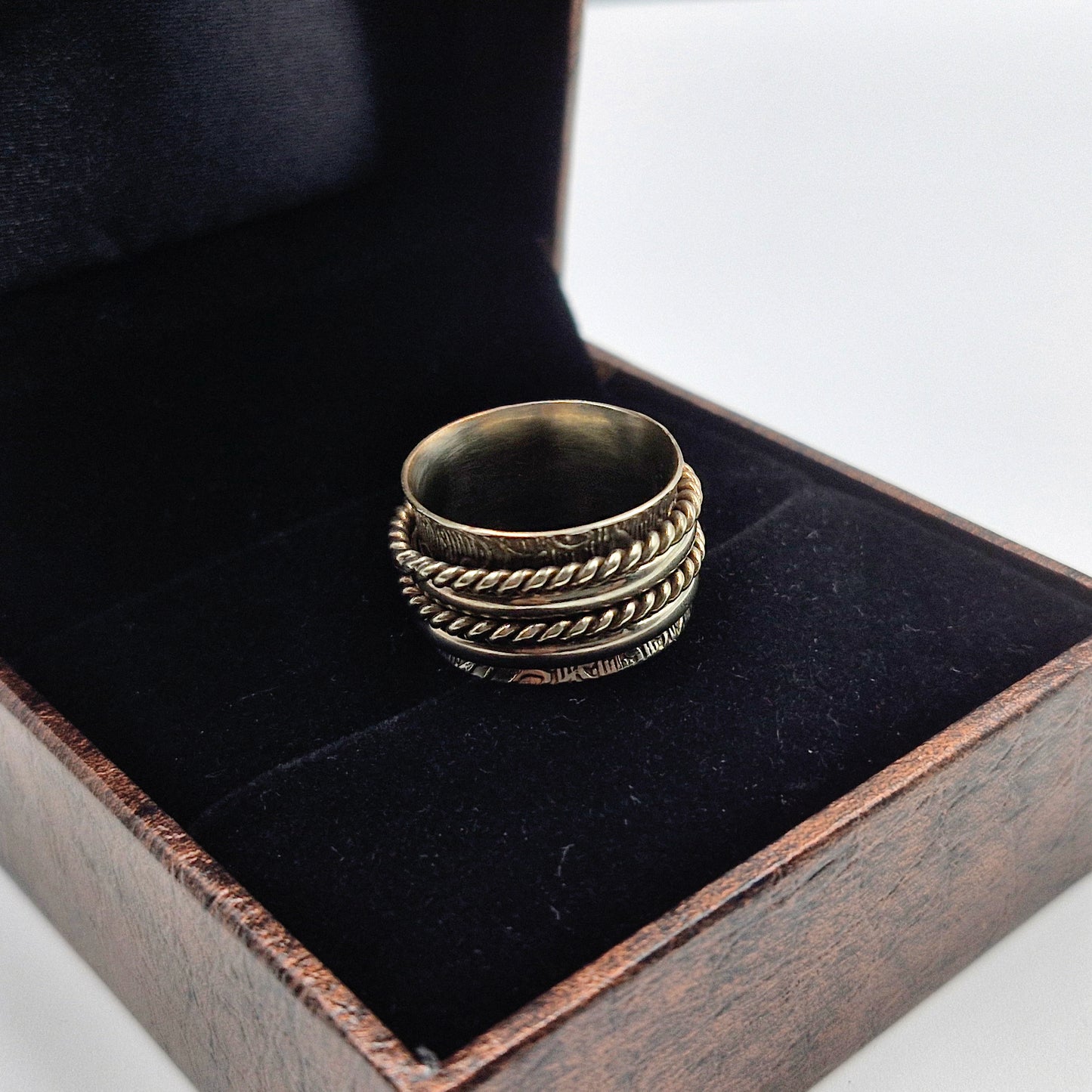 Vintage 4 Band Twisted Spinner Ring Unisex SPRIN01-BRS
