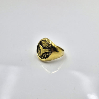 Gold Tone Round Signet Ring Vintage Style Bold Statement Ring SRIN01-PLN