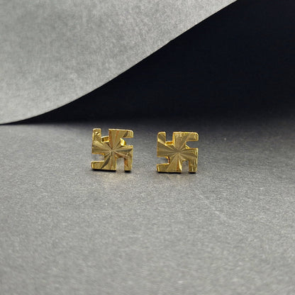 Minimalist Plain Striped Heart Gold Stud Earrings ST02-GLD