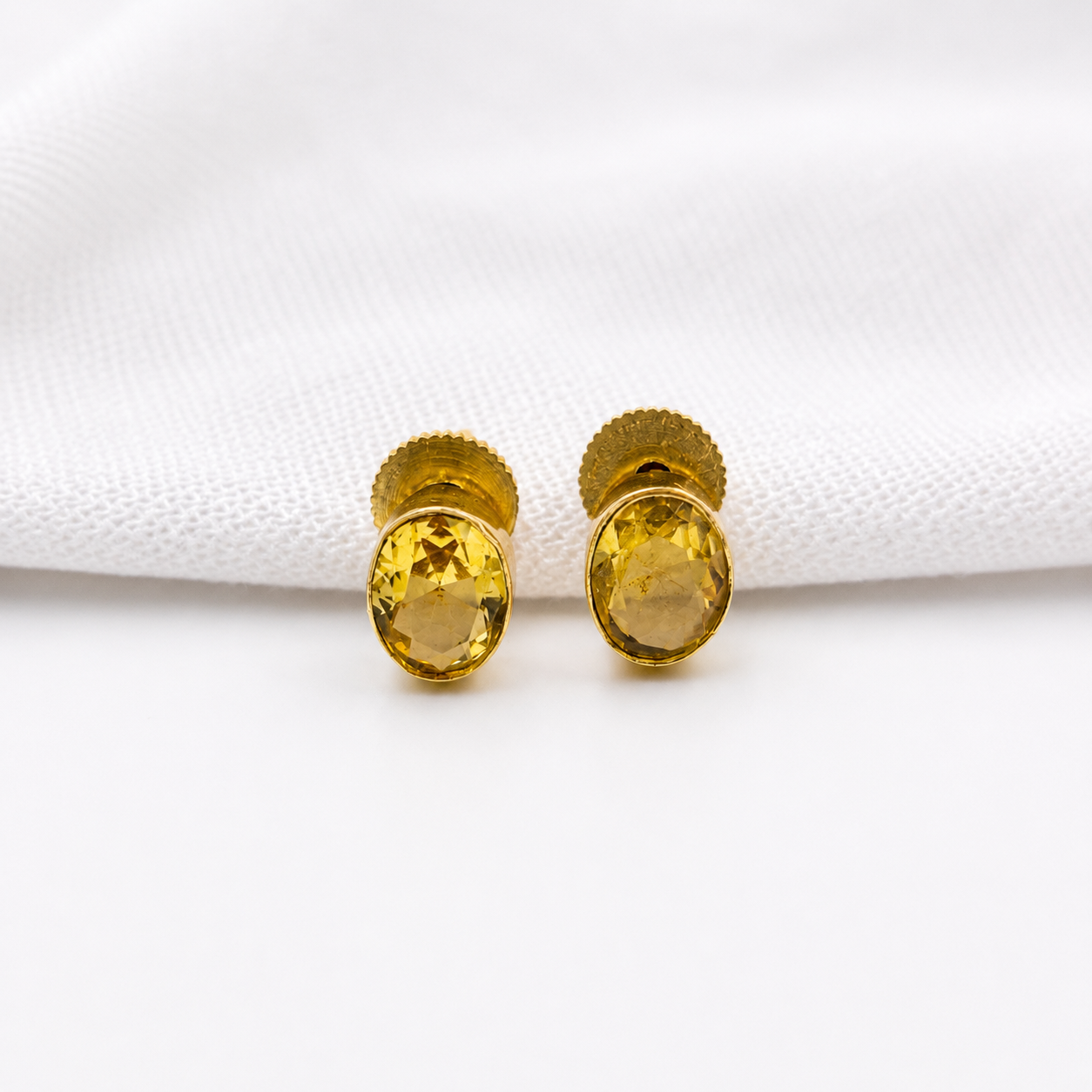 Gold Plated Oval Stud Earrings for Women Elegant Everyday Jewelry ST21-GLD