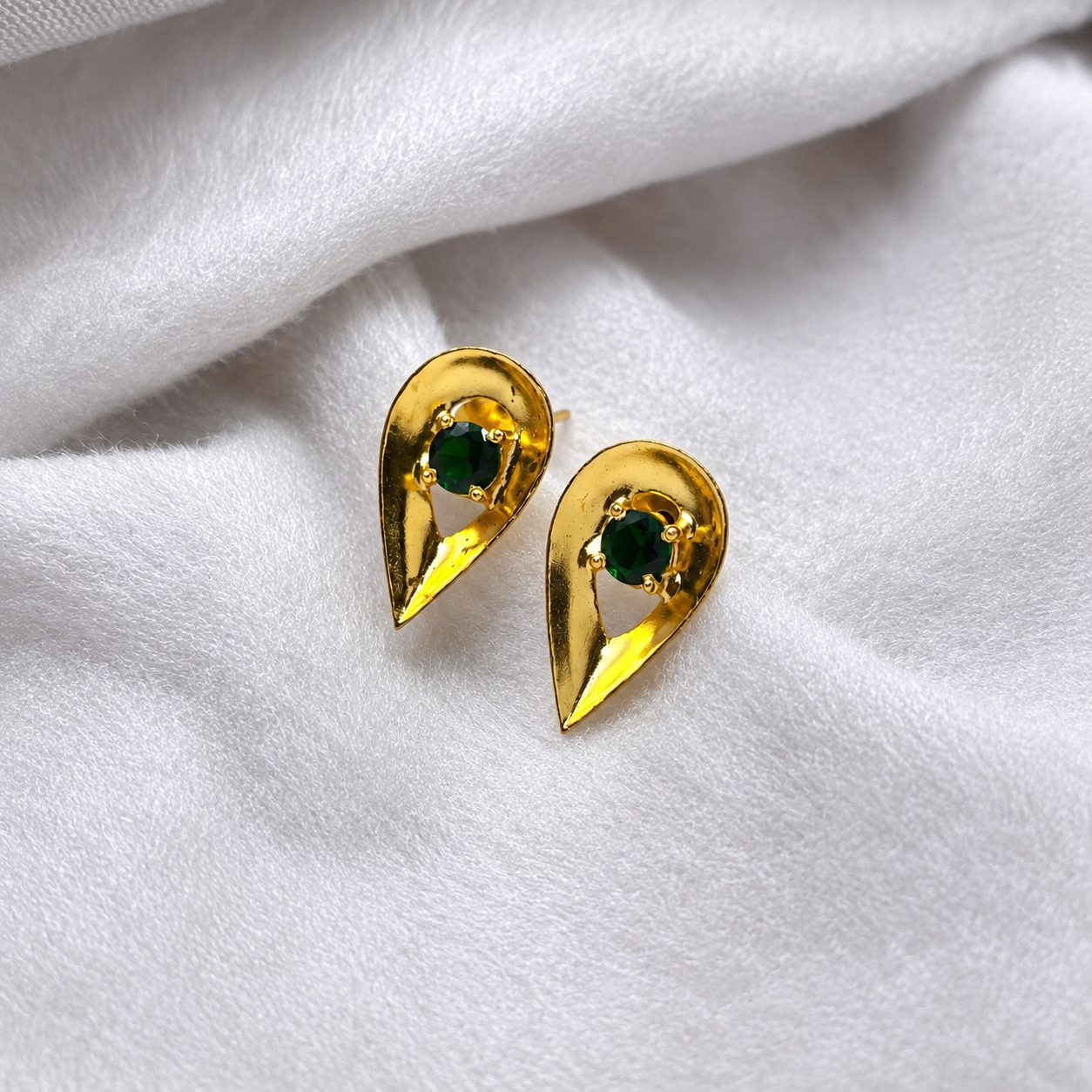 Gold Plated Teardrop Stud Earrings for Women Minimalist Jewelry ST23-GLD
